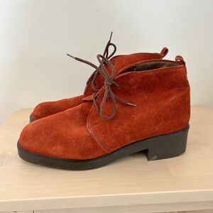 VINTAGE Burnt Orange Suede Boots Waterproof Sz 8 Square Toe Granola Girl